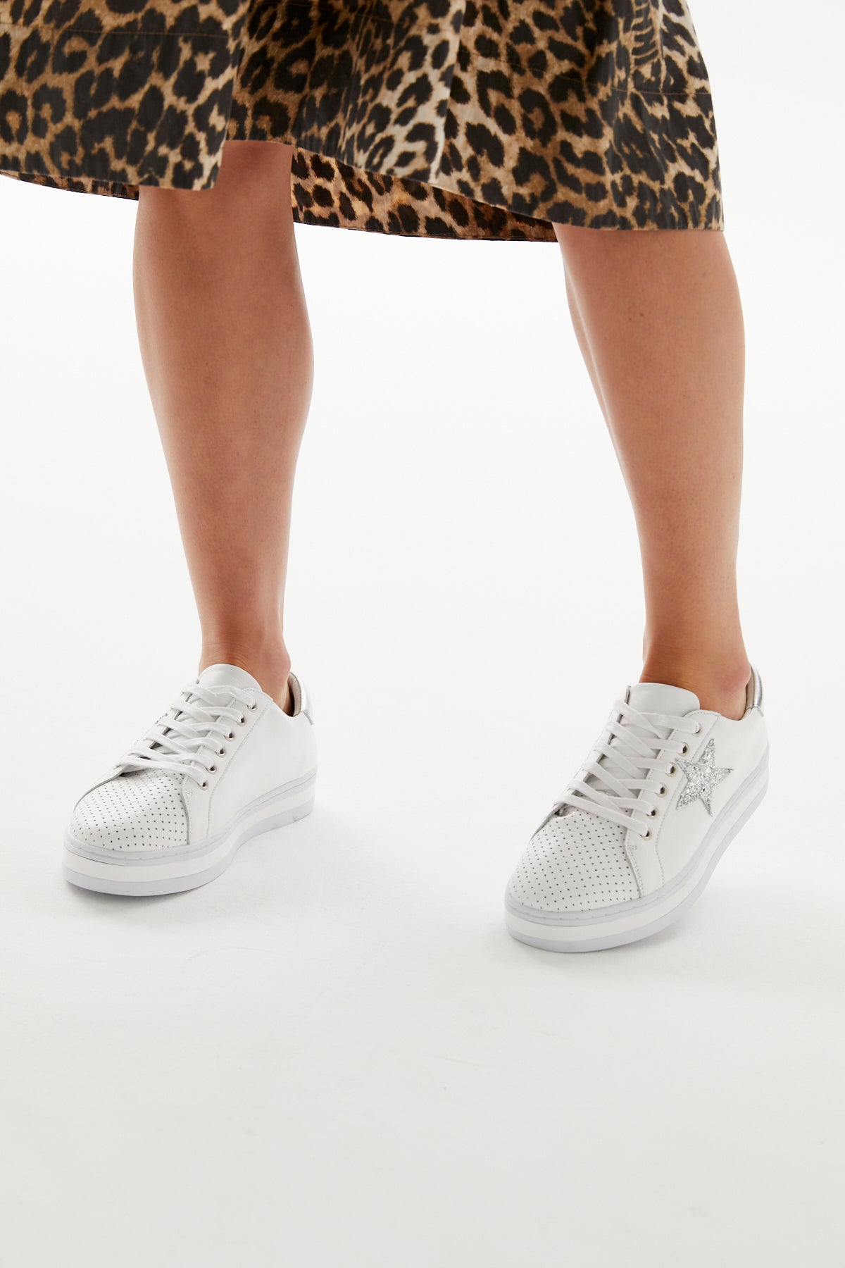 PIXIE WHITE SILVER GLITTER